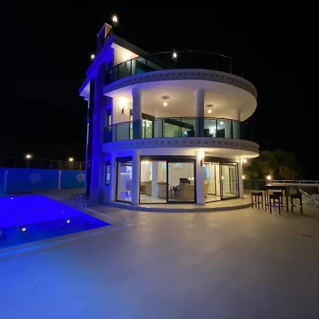 Luxus Pool Whirlpool On The Roof Willa